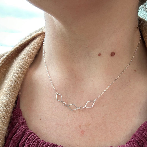 inlet necklace silver diamond link chain necklace handmade silver minimalist necklace sustainable jewelry on model