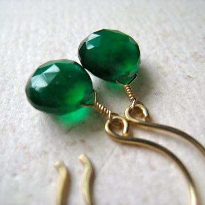 Stunna Earrings - emerald green onyx gemstone drop earrings - Foamy Wader