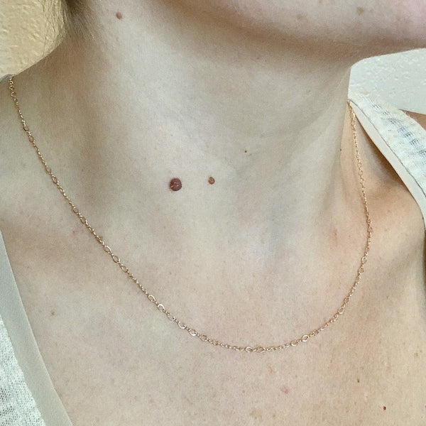 Figure-8 Custom Chain Necklace - curvy link layering chain necklace - Foamy Wader