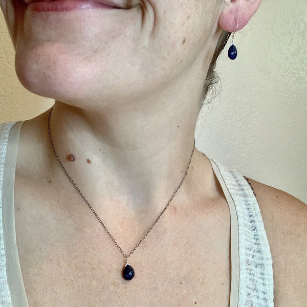 September Necklace - navy blue sapphire gemstone solitaire necklace - Foamy Wader