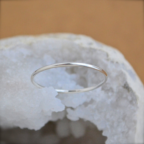 Eternity Ring - classic thin round stacking ring in precious metals - Foamy Wader