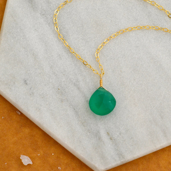 Stunna Necklace - emerald green onyx gemstone solitaire necklace - Foamy Wader