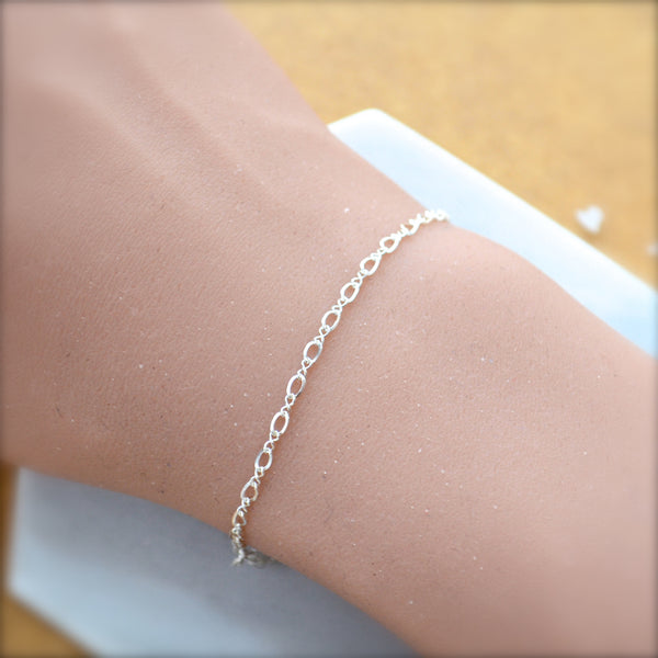 FIGURE 8 CUSTOM CHAIN BRACELET sterling silver dainty chain bracelet dainty oval link chains waterproof jewelry