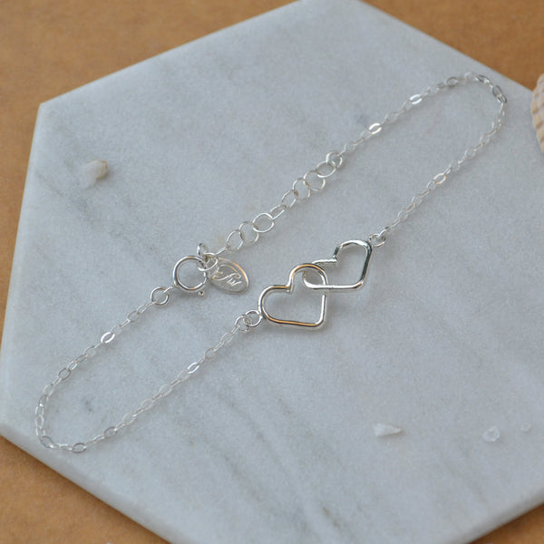 Infinite love bracelet silver heart bracelets linked heart valentine's day gift sustainable jewelry inclusive sizes