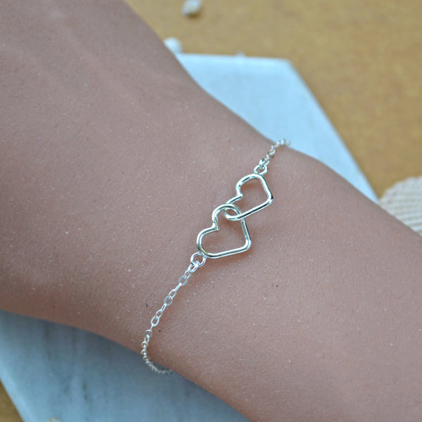 Infinite love bracelet silver heart bracelets linked heart valentine's day gift sustainable jewelry on model