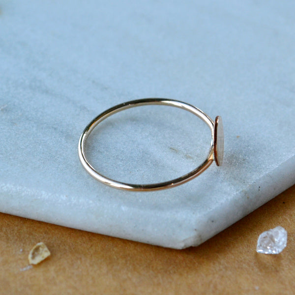 Speckle Ring - dappled circle stacking ring with round band
