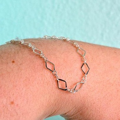 Maldives Bracelet - handmade hammered geometric diamond chain bracelet - Foamy Wader
