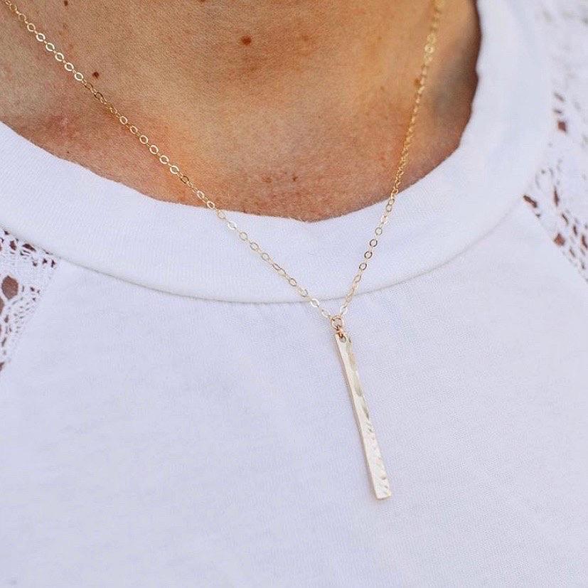 Gold pillar necklace hotsell