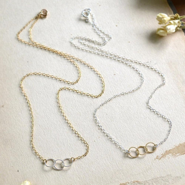 Trio Necklace - handmade interlocking three circle necklace in 14k gold - Foamy Wader